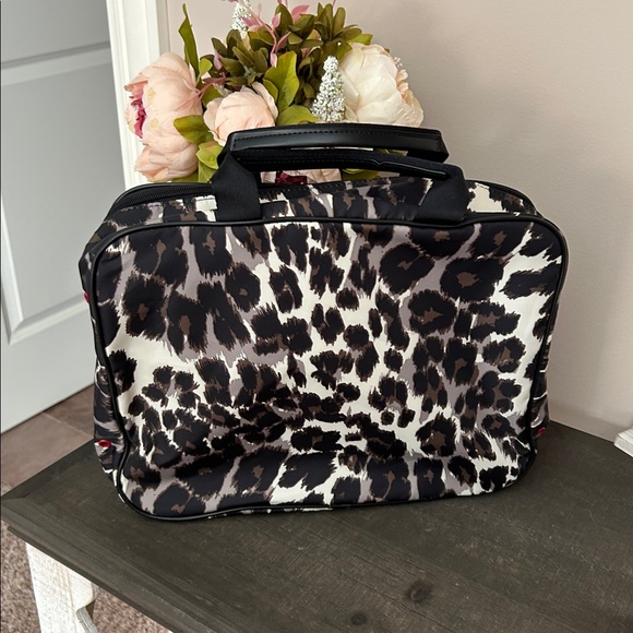 NWT Diane Von Furstenberg Travel Case - Picture 4 of 10